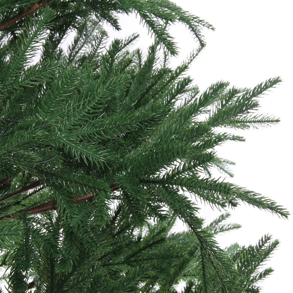 Ёлка «Королевская» 180 см резина (666 веток)