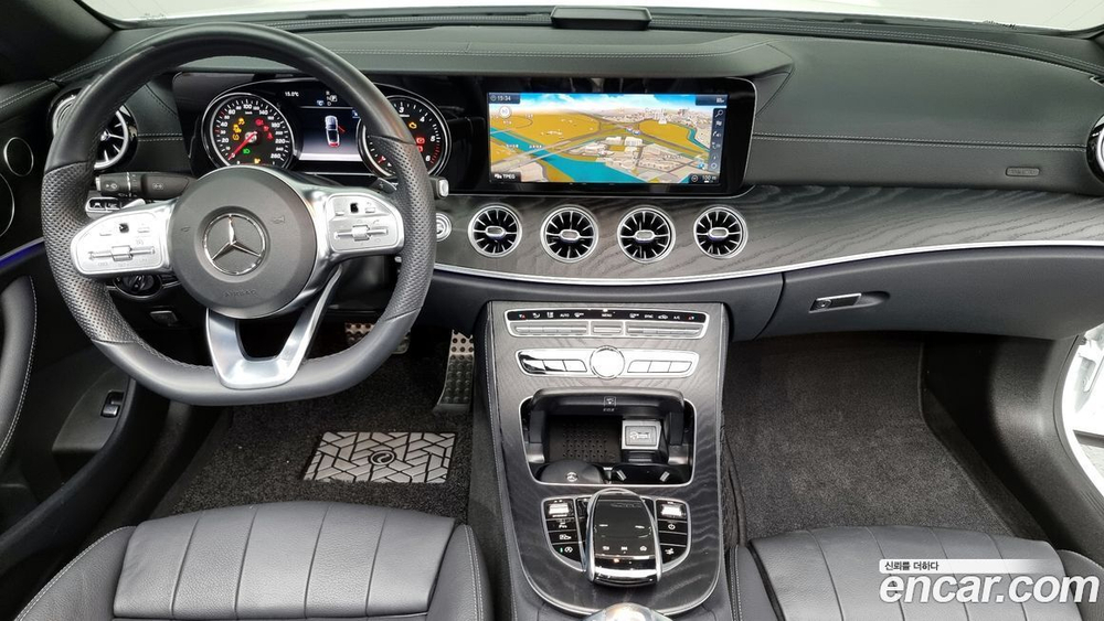 Mercedes-Benz E-Class W213 E220d Cabriolet (11.2019)