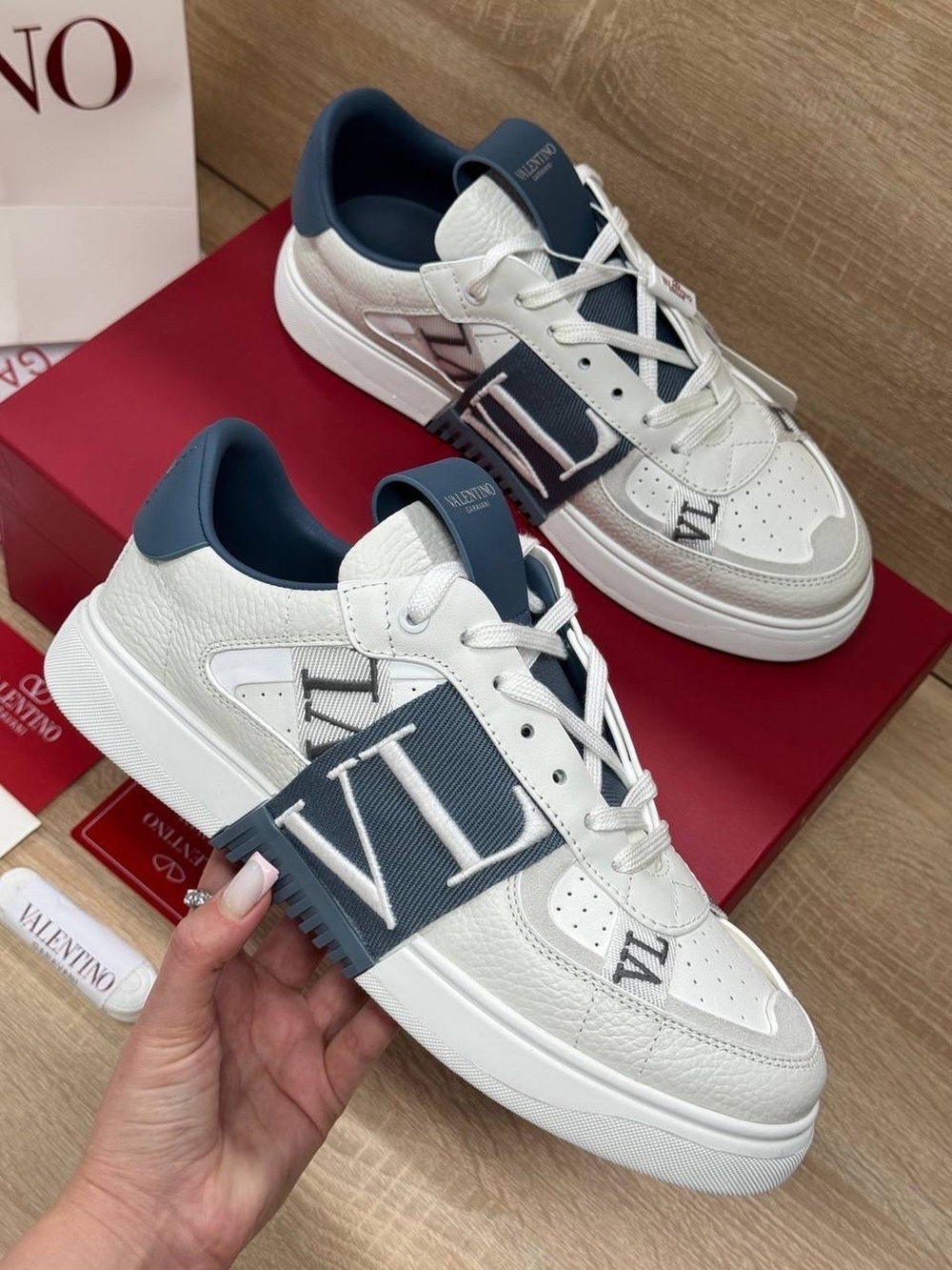 Кеды Valentino