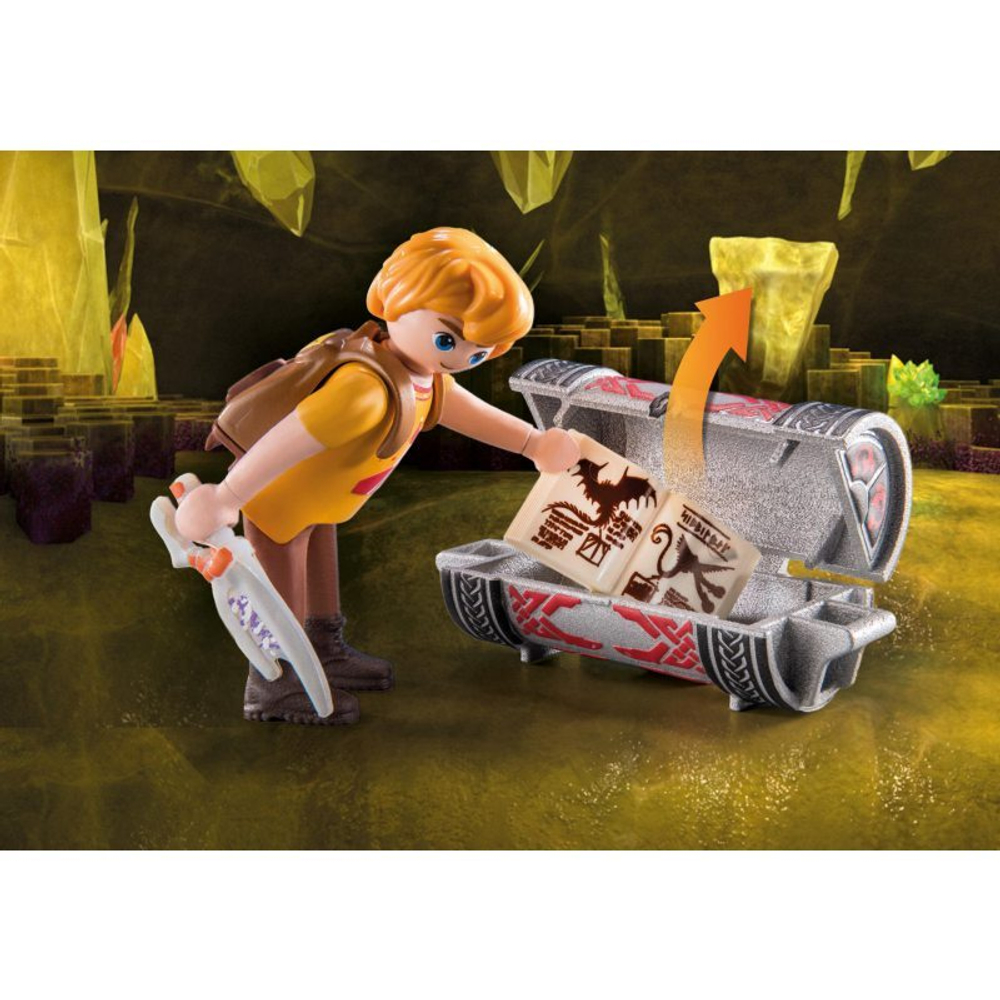 Playmobil - Драконы. Девять Миров. Дракон Пьерун + фигурка Тома 71081