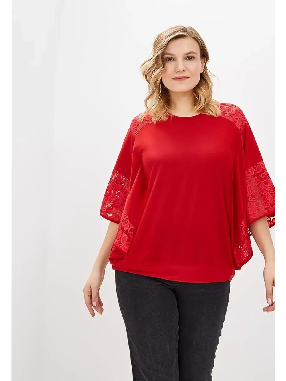 Блузка с кружевом