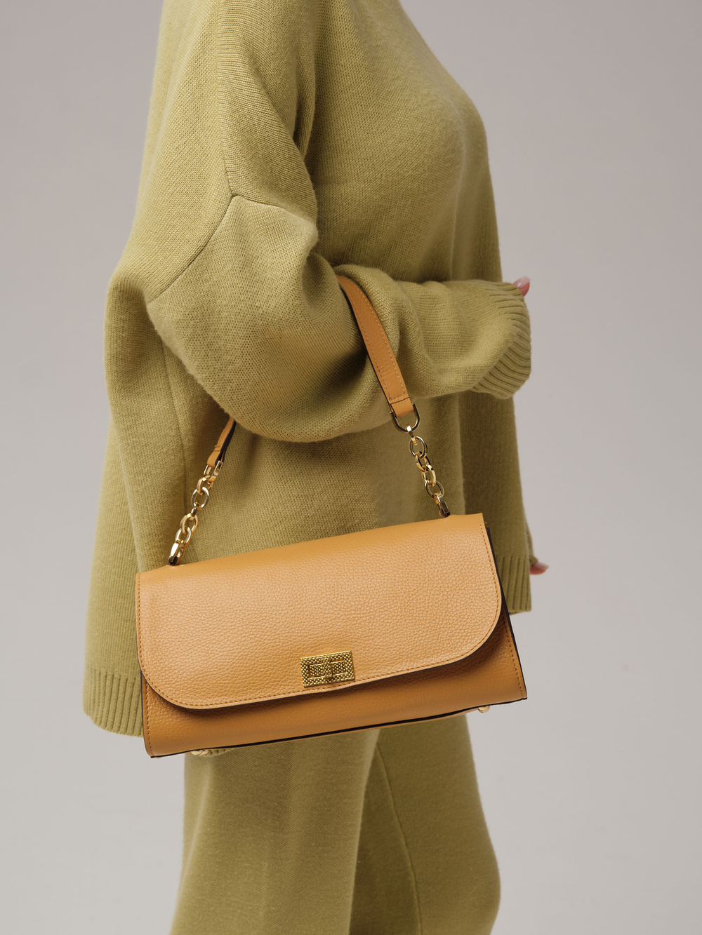 Кожаная сумка Azaro 30726 нюдовый