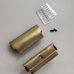 Замок-задвижка портфельный на винтах 32*56 Антик