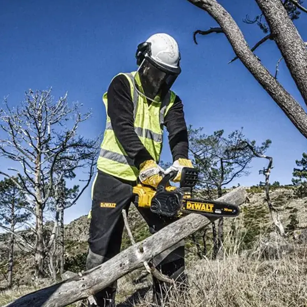 DeWalt DCM565P1 аккумуляторная цепная пила (1 x 5 Ач, ЗУ)