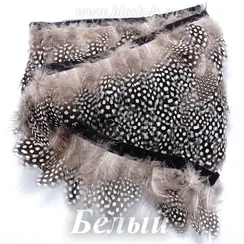 Перья цесарки на ленте 6-10 см, Белые