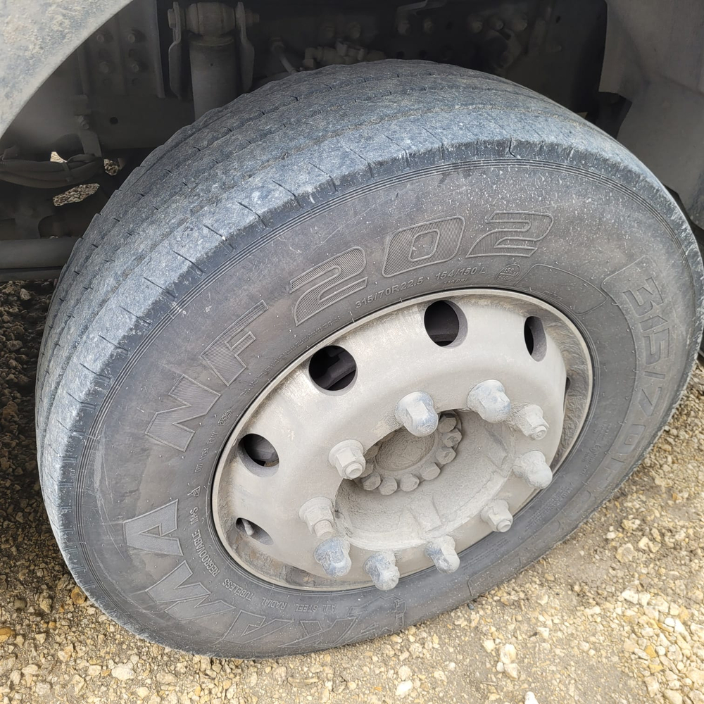 Shacman (Shaanxi) SX* 4x2 Седельный тягач SX4188YY381 (Дизельный, 12,5 л, 473 л.с., АТ)