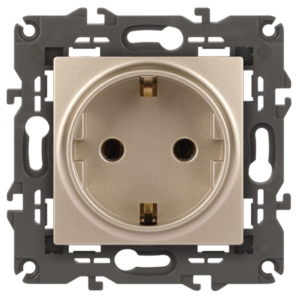 Розетка ЭРА Elegance 14-2102-04 с заземлением 2P+E Schuko со шторками 16A-250В IP20 шампань