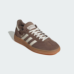 СПЕЦИАЛЬНАЯ СЕРИЯ ДЛЯ ГАНДБОЛА: КРОССОВКИ С РИСУНКОМ «ЖИРАФ» - ADIDAS