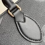 Louis Vuitton OnTheGo MM