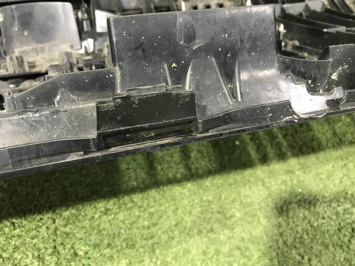 Решетка радиатора Toyota Land Cruiser Prado 150 (2017-н.в.)