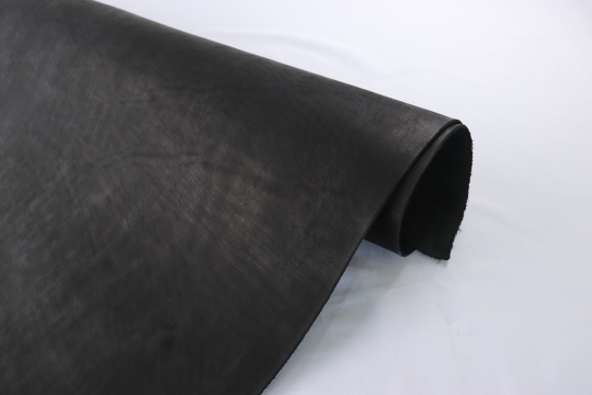 Чепрак черный яловый 3+мм эконом (под заказ)
