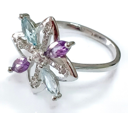 Ювелирное кольцо из серебра,вставка аметист,топаз,фианиты