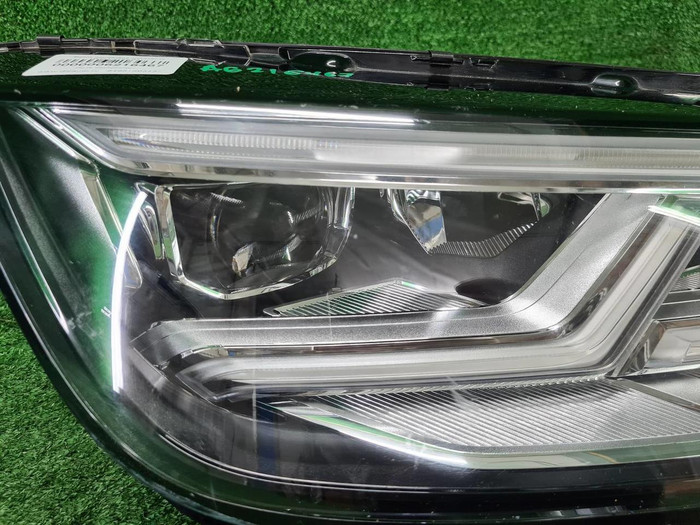 Фара правая Audi Q5 2 80А (2017-2020) LED
