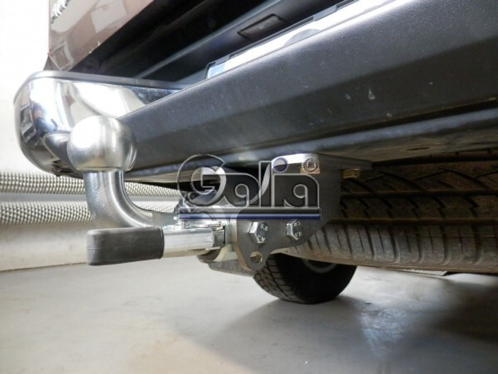 Фаркоп оцинкованный Galia V076C для Volkswagen Amarok 2010-(паспорт и сертификат в комплекте)(без электрики)