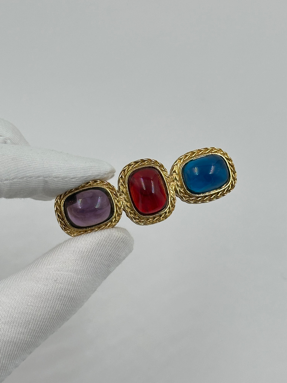 Брошь с разноцветными вставками Givenchy