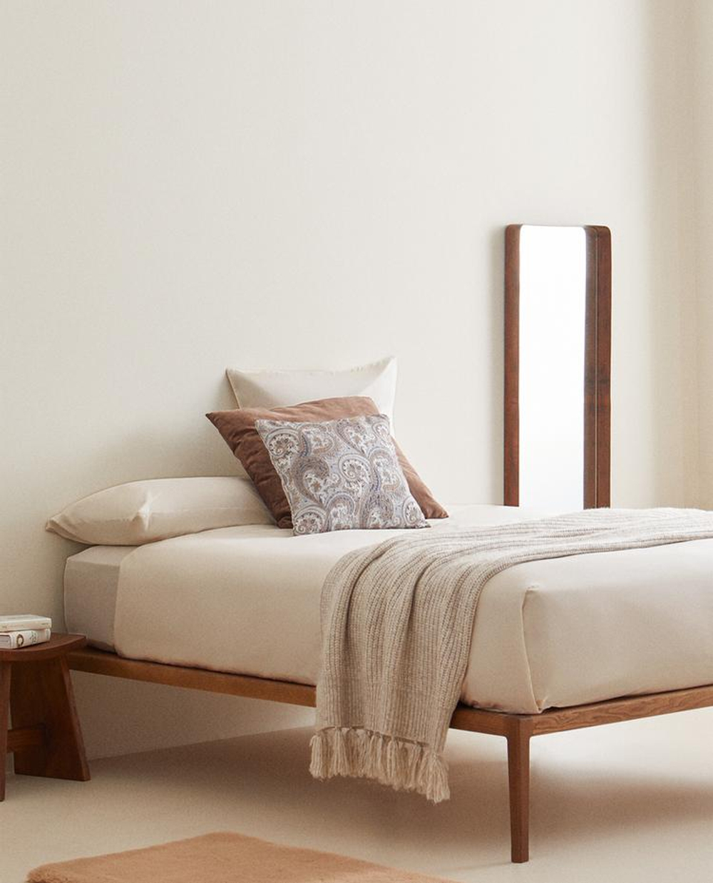 ZARA HOME (300 НИТЕЙ) НАТЯЖНАЯ ПРОСТЫНЯ ИЗ ХЛОПКА, ЭКРЮ