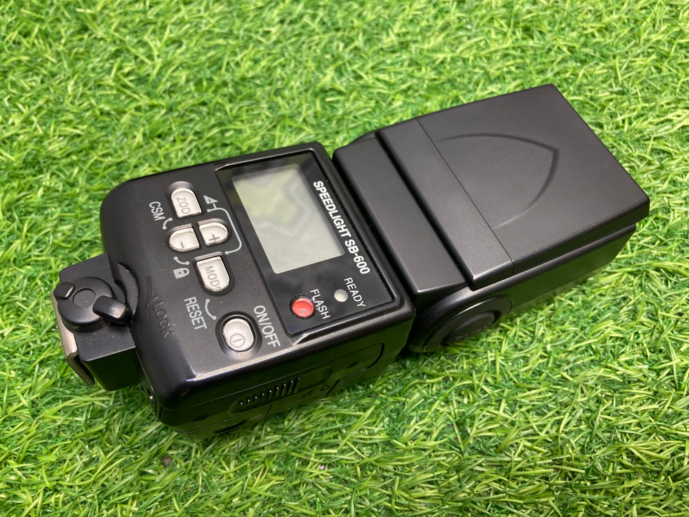 Nikon Speedlight SB-600