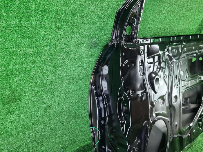 Дверь передняя правая Land Cruiser 200 (2015-2021)