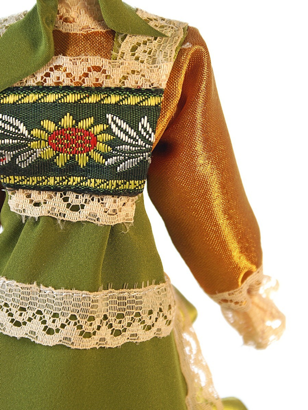 Кукла коллекционная Мещанка в нарядной одежде