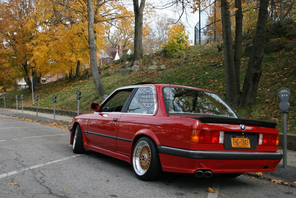 BMW E30 Mtech1 Пороги пара (Реплика "Стекловолокно")