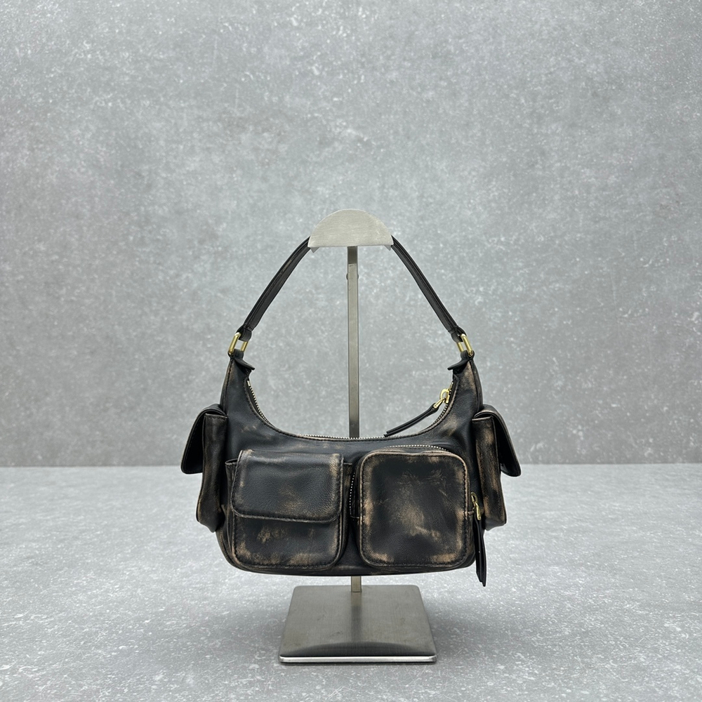 Miu Miu Leather Pocket Bag 21 cm