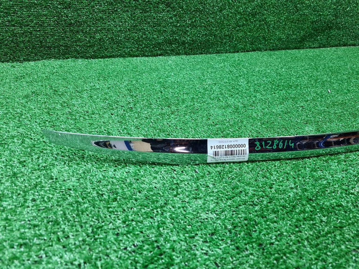 Молдинг крышки багажника Mercedes E W213 (16-21)