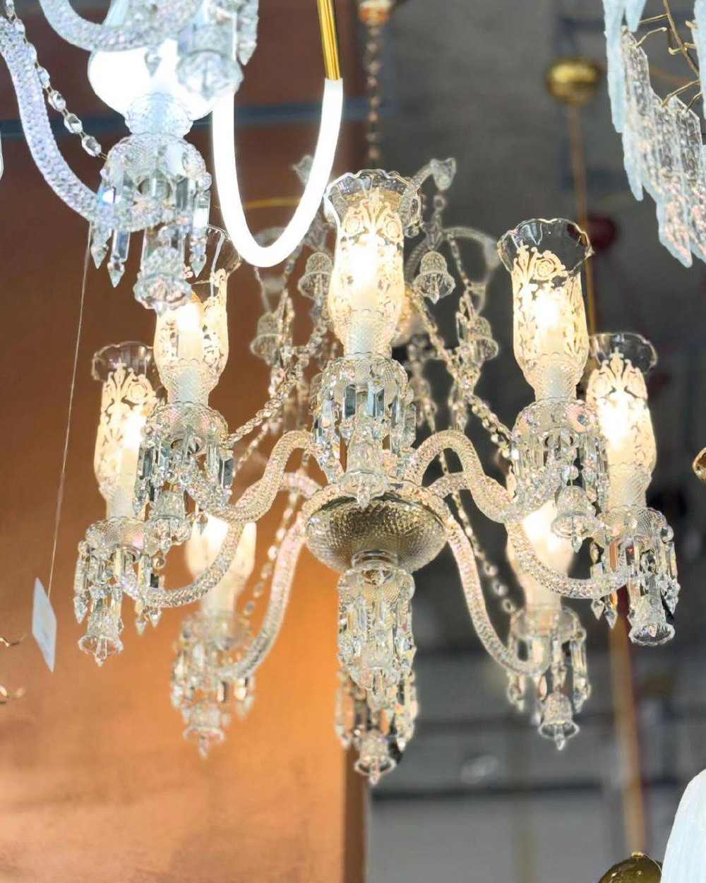 Светильники в стиле Baccara — воплощение изысканной классики и роскоши.