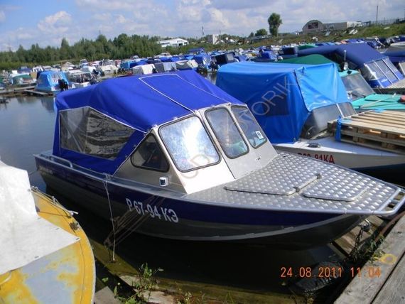 Алюминиевая моторная лодка RusBoat 45 без бака