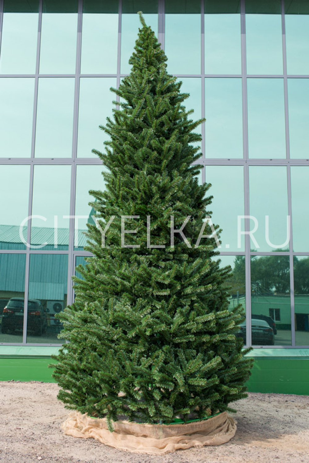 Ель уличная искусственная "Уральская" каркасная светодинамическая