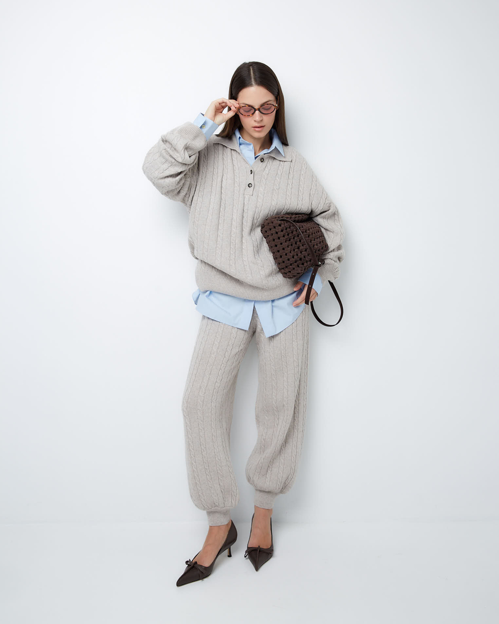 Поло объемного кроя из смесового кашемира серо-бежевый