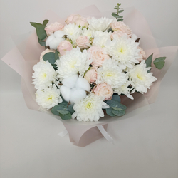 Букет из роз и хризантемы Кристина