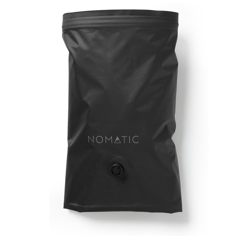 Вакуумная сумка для одежды Nomatic Vacuum Bag 2.0