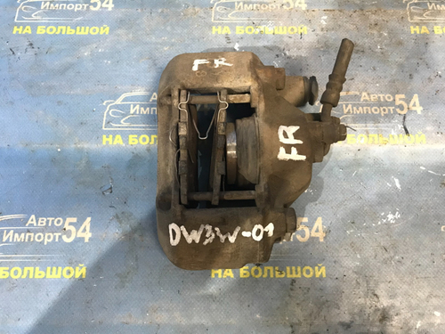 Суппорт тормозной передний правый MAZDA DEMIO 2001