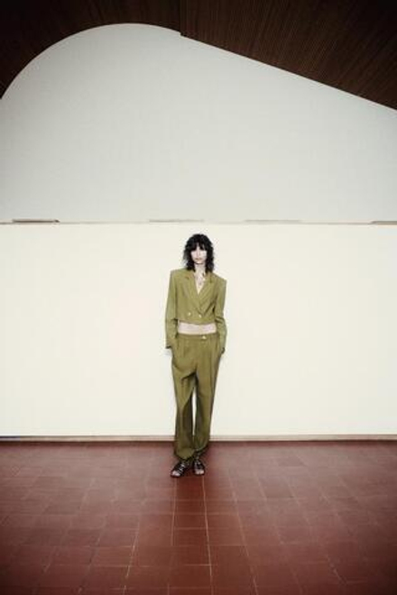 ZARA БРЮКИ ИЗ СМЕСОВОГО ЛЬНА С ЗАЩИПАМИ, ХАКИ