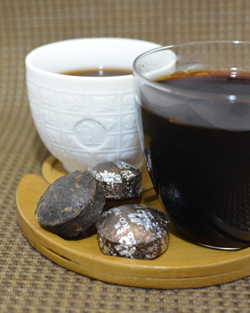 0211k Чай прессованный черный "Пуэр Шу Юньнань" (сяо то)