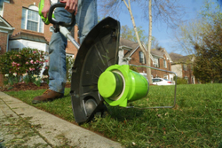 Триммер струнный аккумуляторный GREENWORKS GD40BC,40В,35см,б/щ,с ножом,без АКБ и ЗУ  (1301507)