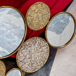 Декоративное настенное зеркало Варьете Объект мечты