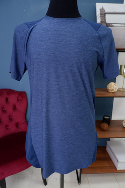 Футболка Armour повседневная 46 размер