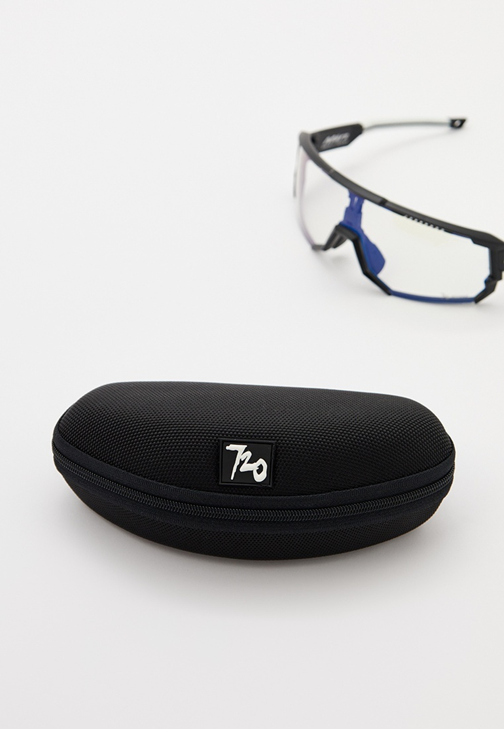 Спортивные очки 720armour Mars / Matte Black / Photochromic Clear Light Blue Flash