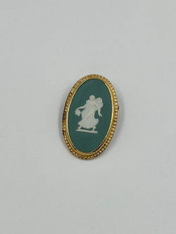 Брошь Wedgwood зелёная