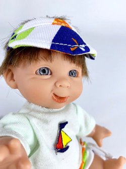 Кукла LAMAGIK виниловая 18см Gestitos Surfero (405)