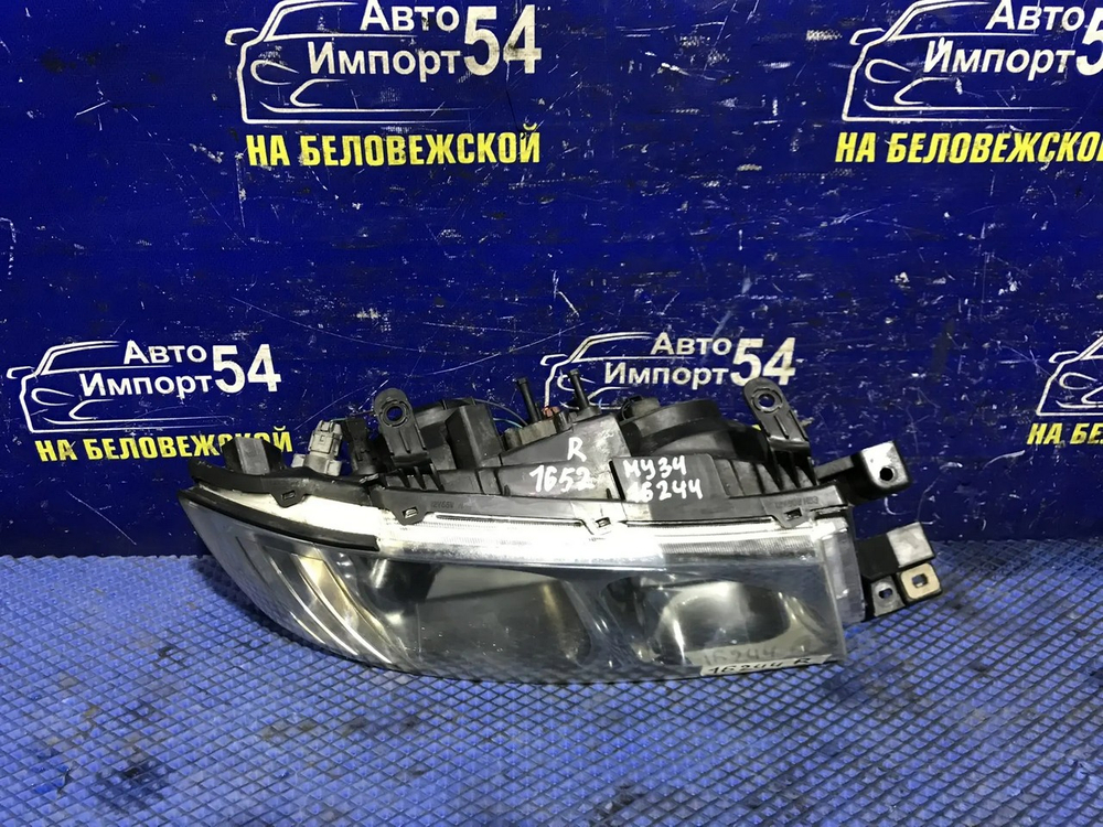 Фара передняя правая NISSAN CEDRIC 1999-2001