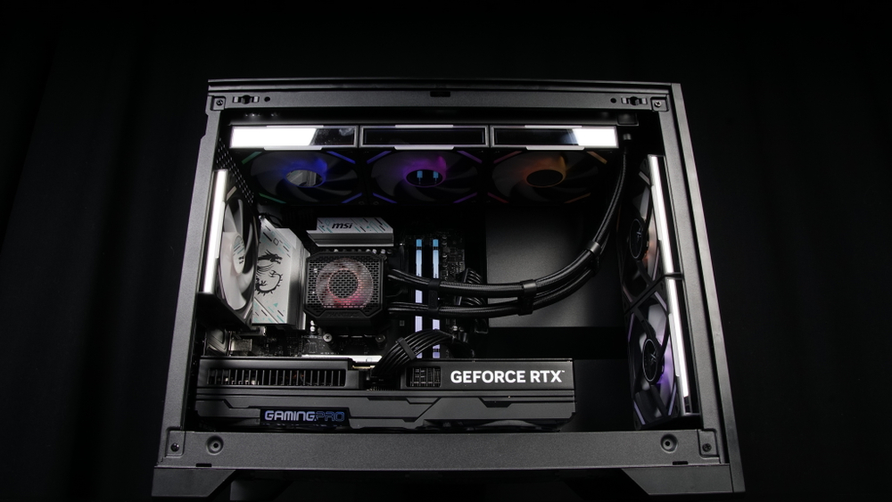 Ryzen 5 9600X + RTX 5080 16Gb