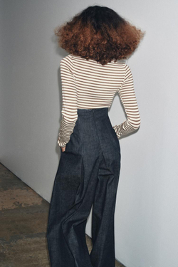 ZARA ФУТБОЛКА В ПОЛОСКУ С ДЛИННЫМИ РУКАВАМИ, ЭКРЮ/КОРИЧНЕВЫЙ