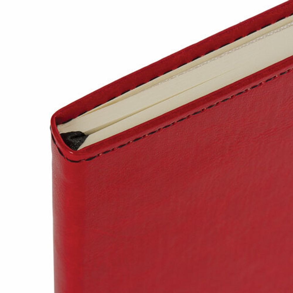 Блокнот в клетку с резинкой А5 (148x218 мм), 80 л., под кожу красный BRAUBERG "Office", 111030