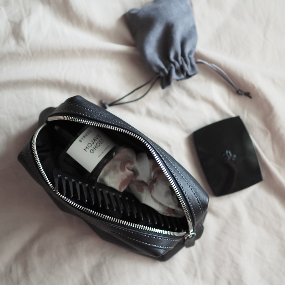 Несессер Trapèze из кожи теленка черного цвета