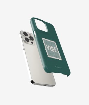 Чехол GIRLHOOD (зеленый) для iPhone