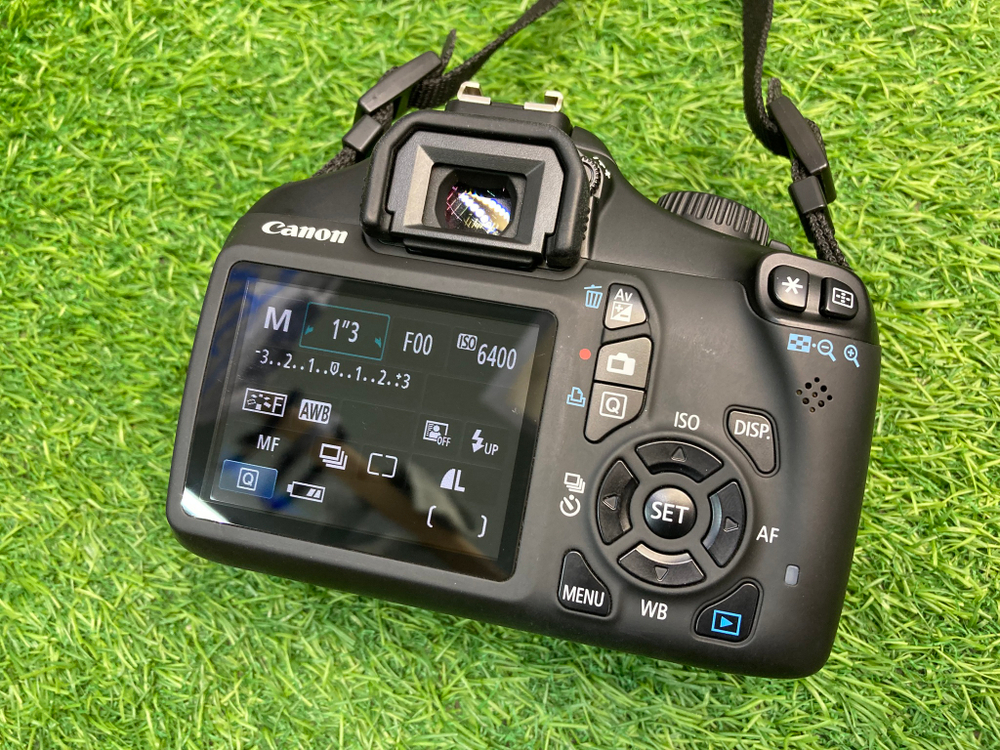 Canon 1100D 1.000 кадров