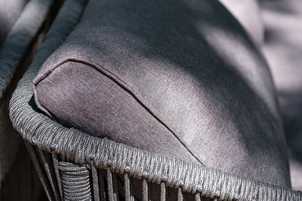 "Лугано" диван 3-местный плетеный из роупа, каркас алюминий темно-серый (RAL7024) муар, роуп темно-серый круглый, ткань темно-серая YB25-0027