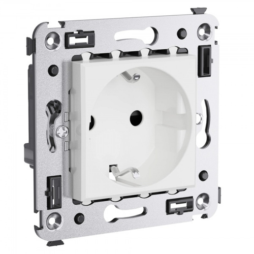 Розетка в стену 2P+E со шторками DKC Avanti, белое облако 4400003